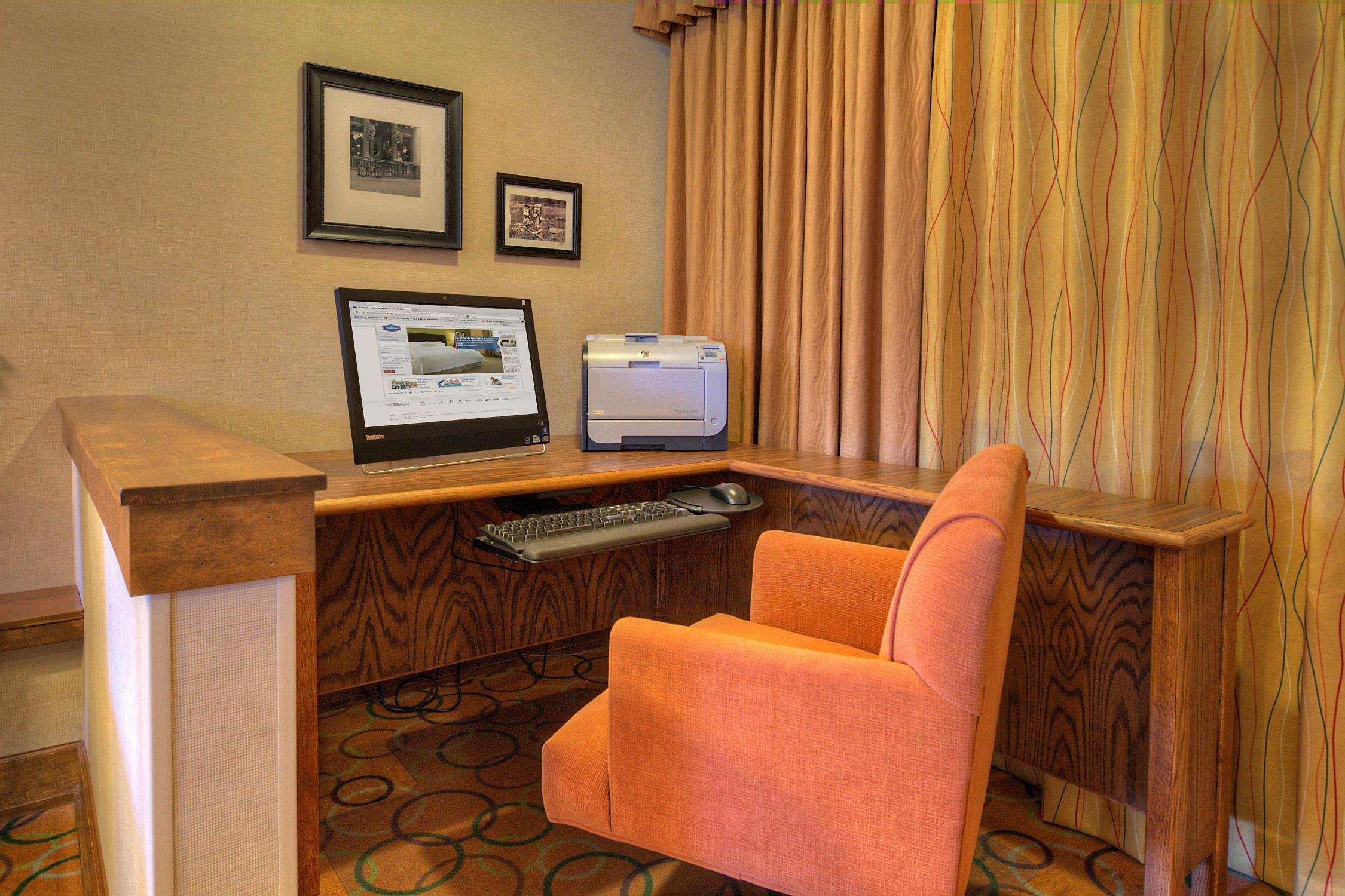 Hampton Inn Butte Business photo